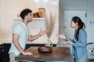 Read more about the article 혼자서도 할 수 있는 유용한 영어 회화 연습법